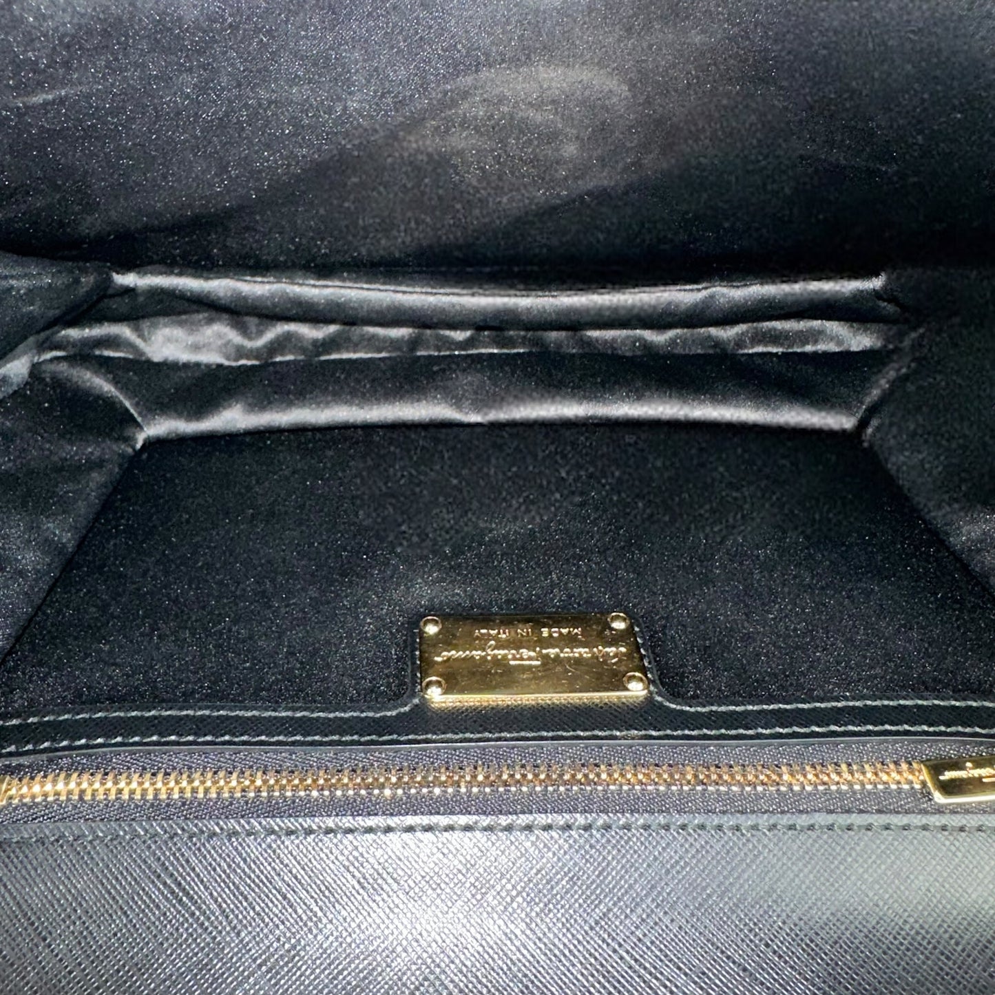 Salvatore Ferragamo Ginny Leather Crossbody Bag